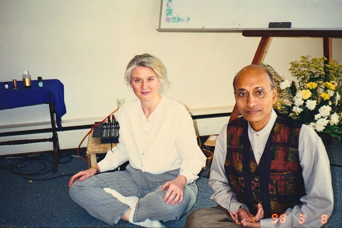Jaisri Lambert Ayurveda Doctor NAMA with Dr Vasant Lad Dr Jaisri with Dr Vasant Lad